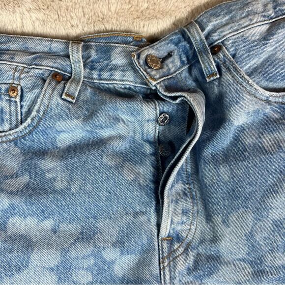 Rare! Levi’s Daisy Bleach Dyed Denim Cut Off Shorts - Picture 7 of 8